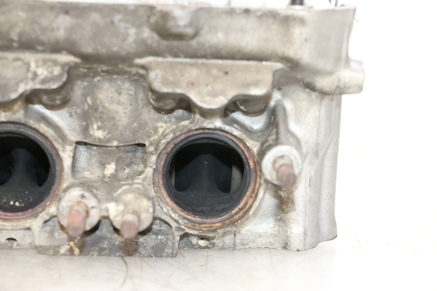 photo de CULATA HONDA CBR RR FIREBLADE 900 (1992 - 1994) - Primer plano técnico