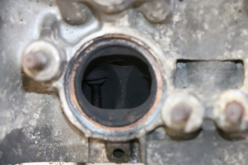 photo de CULATA HONDA CBR RR FIREBLADE 900 (1992 - 1994) - Detalles de los puntos de fijación