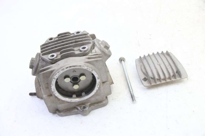 photo de CULATA SPEEDY DELUXE 125 - Detalles de los puntos de fijación