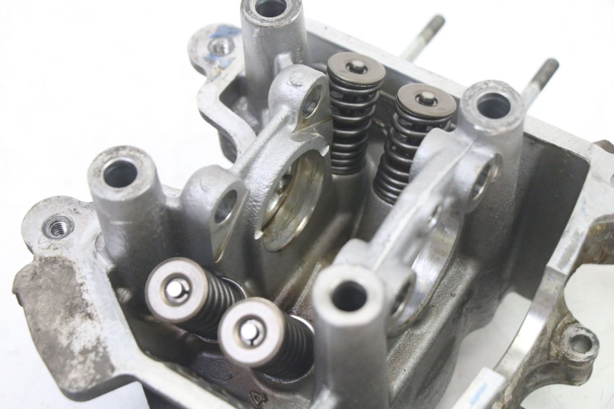 photo de CULATA KYMCO DINK STREET 125 (2009 - 2014) - Zoom sobre los componentes