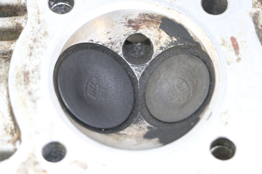 photo de CULATA CCR DIRT BIKE 125 - Inspección visual detallada