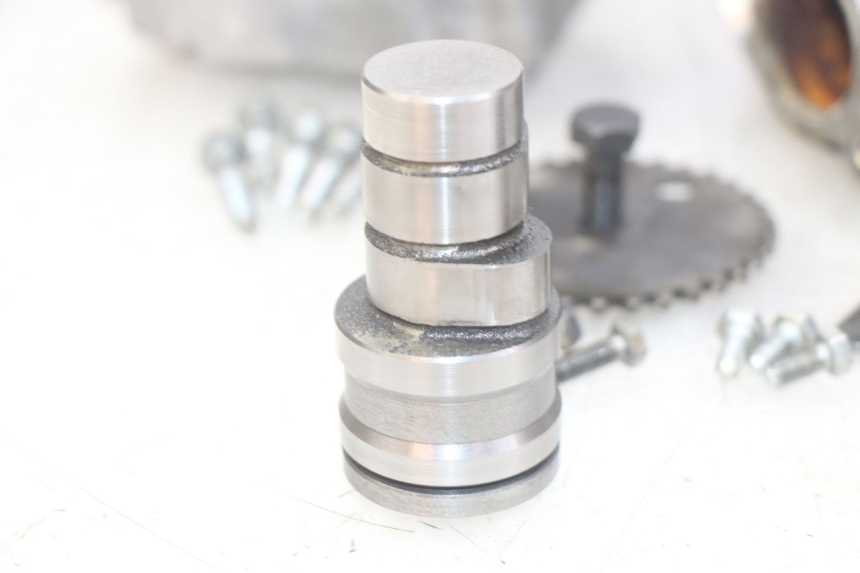 photo de CULATA PEUGEOT ELYSEO 125 (1999 - 2004) - Enfoque en la estructura