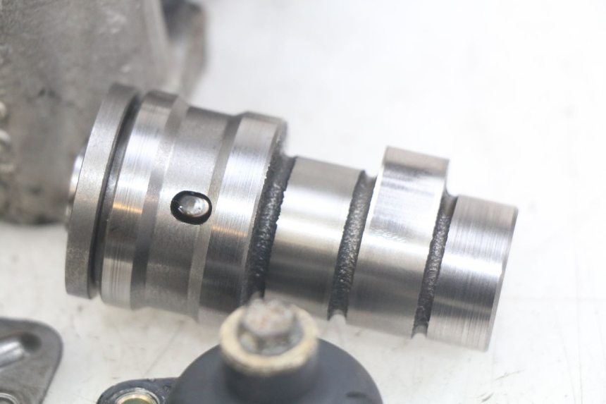 photo de CULATA PEUGEOT ELYSEO 125 (1999 - 2004) - Zoom estado de uso