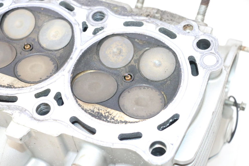 photo de CULATA KAWASAKI ER-6 ER6 N 650 (2005 - 2009) - Detalles de los puntos de fijación