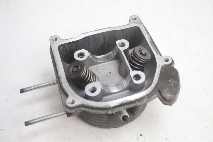 photo de CULATA JM MOTORS EVOLIS 4T 50 (2018 - 2022) - Primer plano técnico
