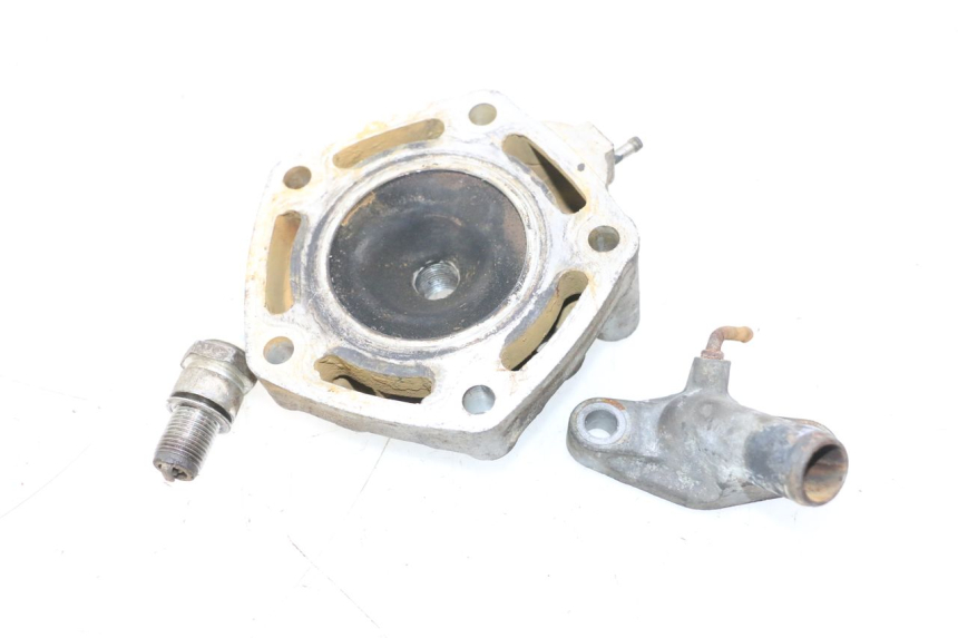 photo de CULATA HONDA FES PANTHEON 2T 125 (1998 - 2002) - Primer plano técnico