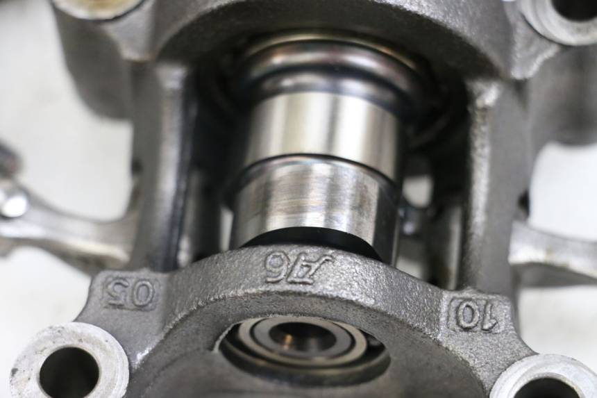 photo de culata HONDA FES S-WING SWING ABS 125 (2007 - 2015) - Zoom sobre los componentes