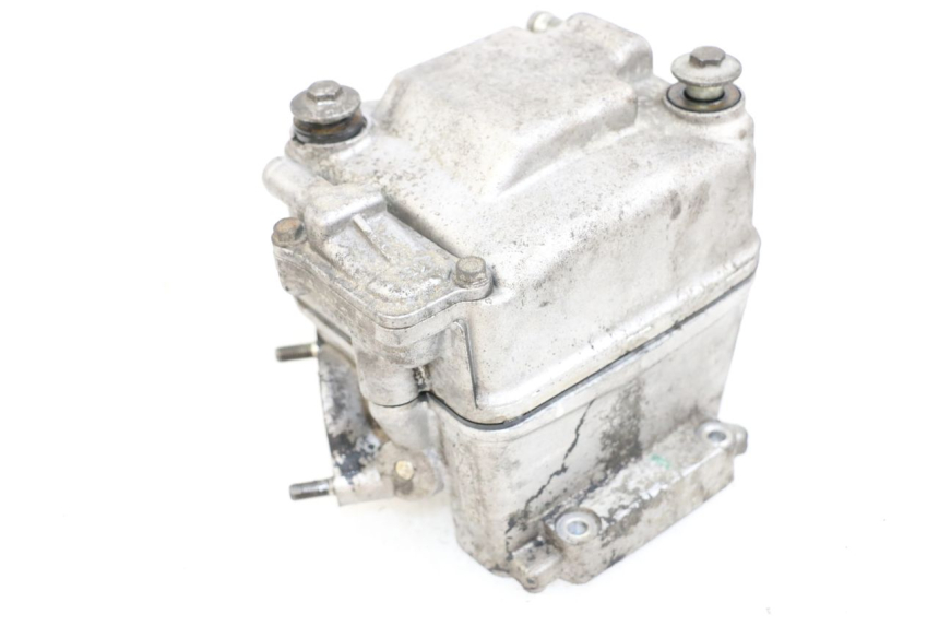 photo de culata HONDA FES S-WING SWING ABS 125 (2007 - 2015) - Primer plano técnico