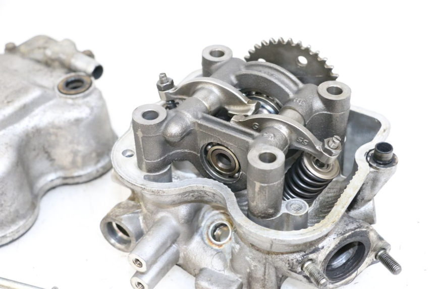 photo de culata HONDA FES S-WING SWING ABS 125 (2007 - 2015) - Marcados y referencias originales