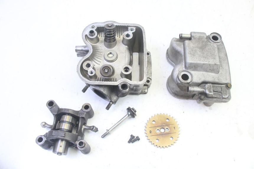 photo de culata HONDA FES S-WING SWING ABS 125 (2007 - 2015) - Vista principal