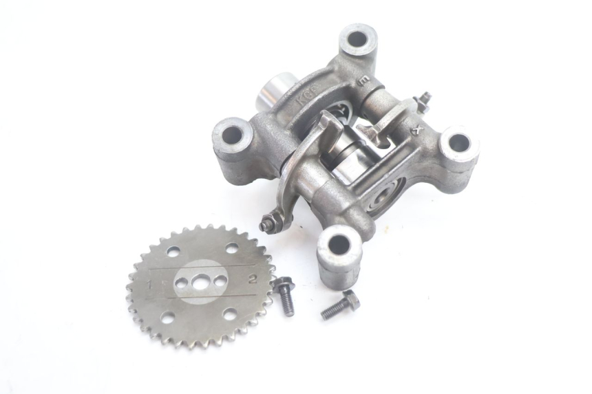 photo de culata HONDA FES S-WING SWING ABS 125 (2007 - 2015) - Detalles de los puntos de fijación