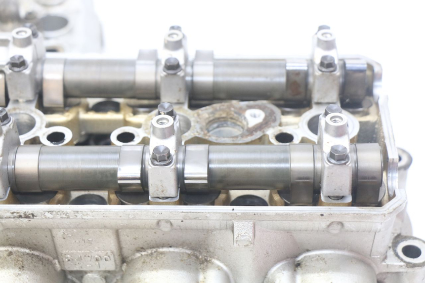 photo de CULATA YAMAHA FJR ABS 1300 (2006 - 2012) - Enfoque en la estructura