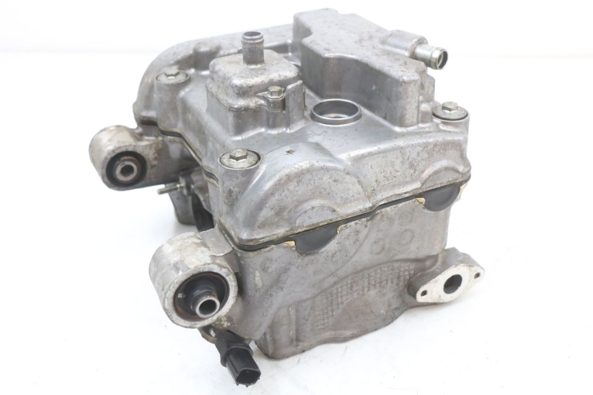 photo de CULATA HONDA FJS SILVER WING SILVERWING 400 (2005 - 2008) - Zoom sobre los componentes