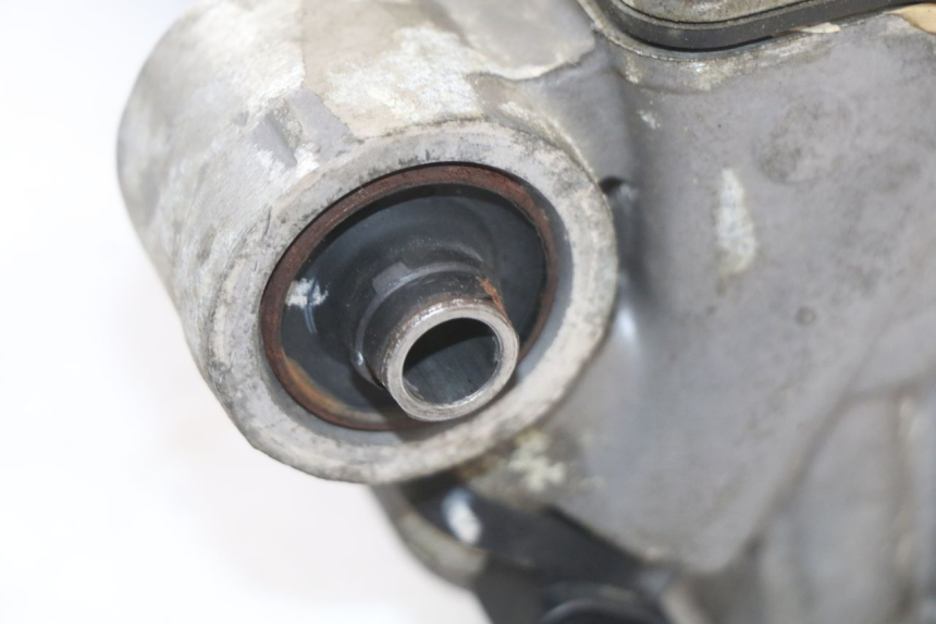 photo de CULATA HONDA FJS SILVER WING SILVERWING 400 (2005 - 2008) - Primer plano de alta resolución