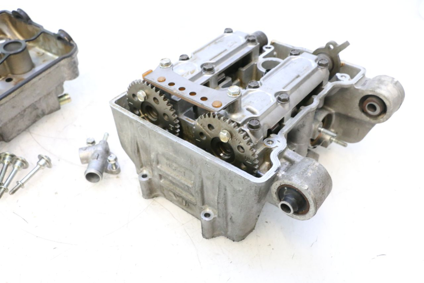 photo de CULATA HONDA FJS SILVER WING SILVERWING 400 (2005 - 2008) - Vista principal
