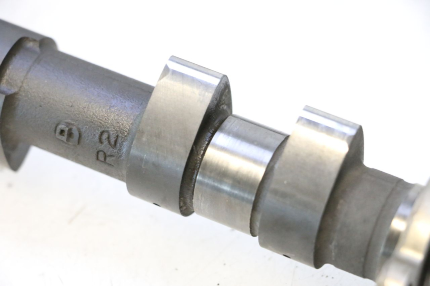 photo de CULATA HONDA FJS SILVER WING SILVERWING 400 (2005 - 2008) - Primer plano de alta resolución