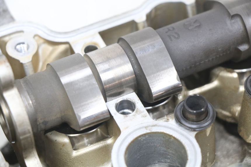 photo de CULATA HONDA FJS SILVERWING SILVER WING 400 (2009 - 2016) - Primer plano técnico