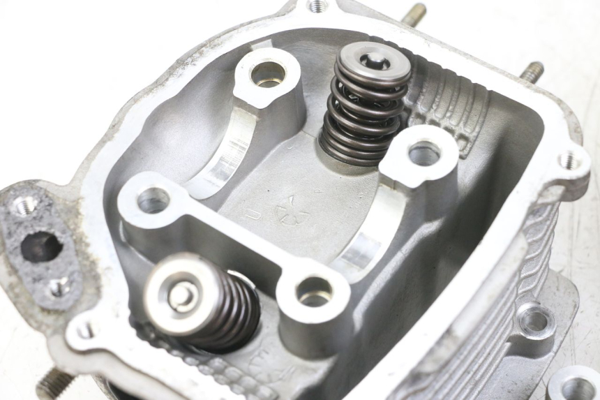 photo de CULATA GOES WIKI 125 (2010 - 2015) - Primer plano de alta resolución