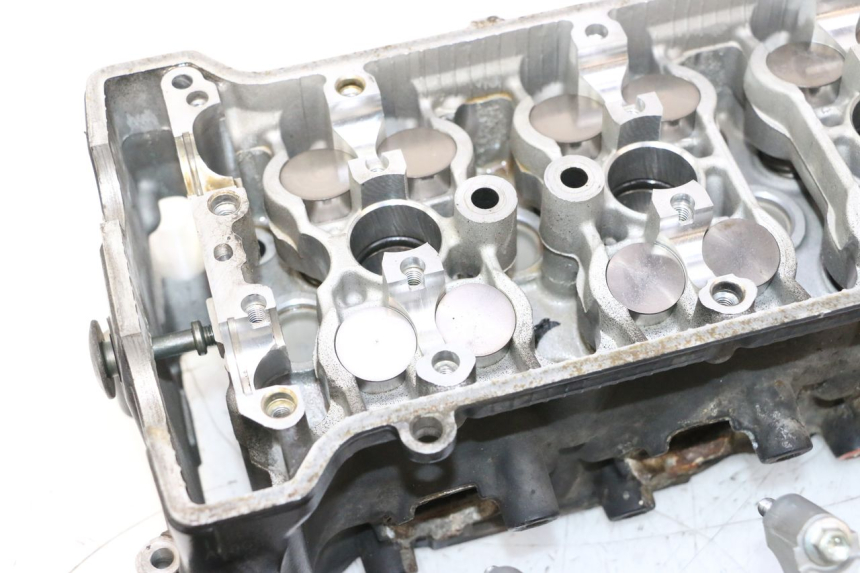photo de CULATA SUZUKI GSR 600 (2005 - 2012) - Características distintivas