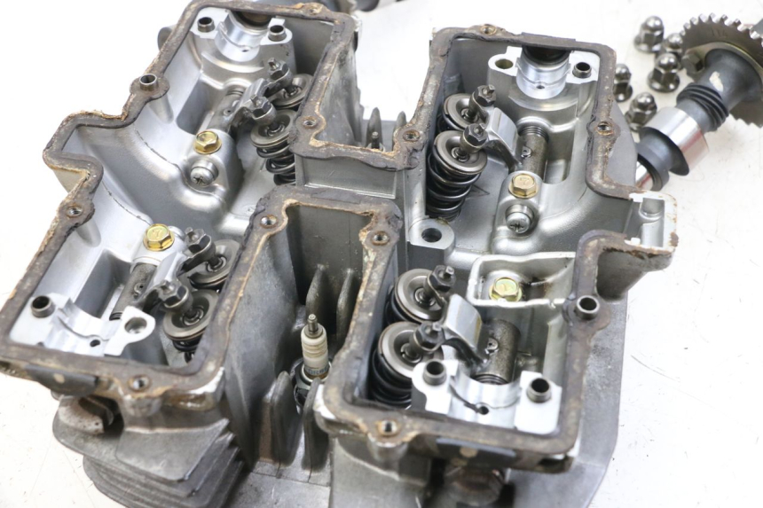 photo de CULATA SUZUKI GSX E 250 (1982 - 1983) - Zoom calidad de ocasión