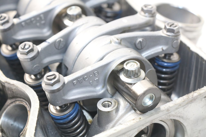 photo de CULATA HONDA INTEGRA NC D 750 (2016 - 2018) - Detalles de los puntos de fijación