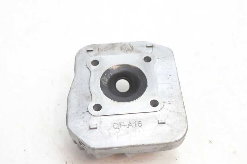 photo de CULATA PEUGEOT KISBEE 2T 50 (2018 - 2022) - Primer plano técnico