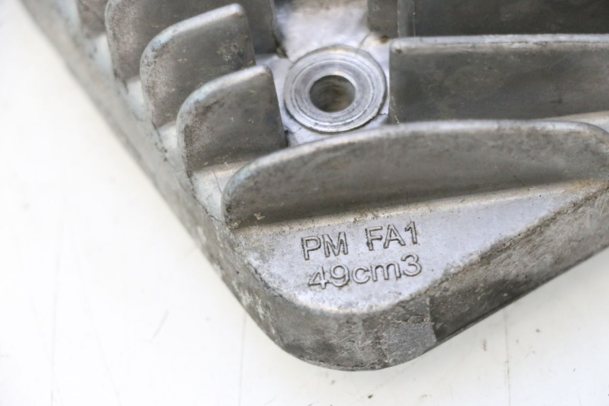 photo de CULATA PEUGEOT KISBEE 2T 50 (2010 - 2017) - Primer plano técnico