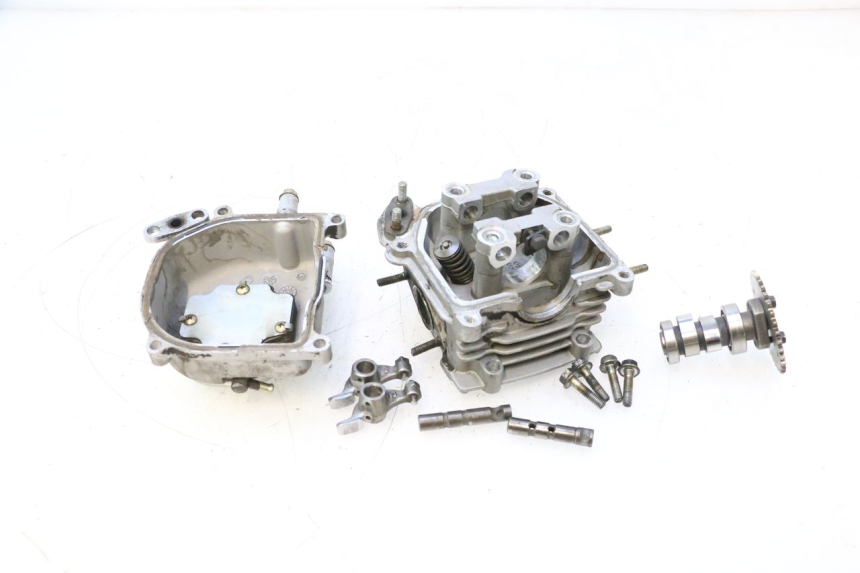 photo de CULATA PEUGEOT KISBEE 4T 50 (2010 - 2017) - Detalle de la pieza