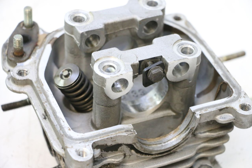 photo de CULATA PEUGEOT KISBEE 4T 50 (2010 - 2017) - Zoom calidad de ocasión
