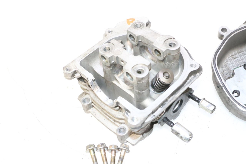 photo de CULATA PEUGEOT KISBEE 4T 50 (2018 - 2022) - Primer plano de alta resolución
