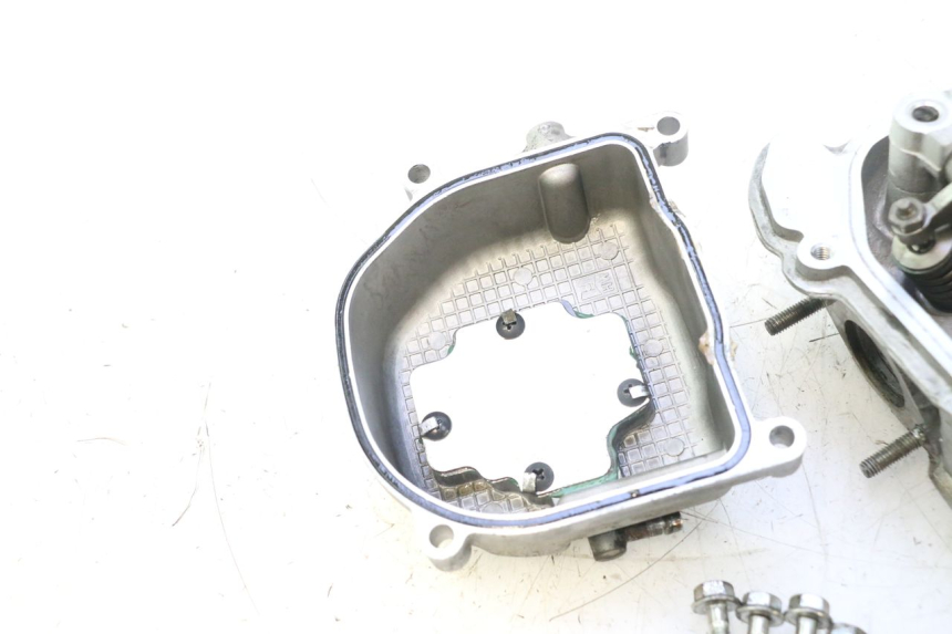 photo de CULATA PEUGEOT KISBEE 4T 50 (2018 - 2022) - Detalle de la pieza