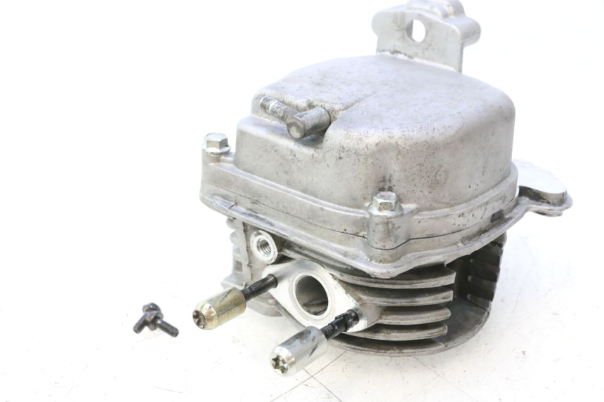 photo de CULATA PEUGEOT KISBEE 4T 50 (2018 - 2022) - Detalles de los puntos de fijación