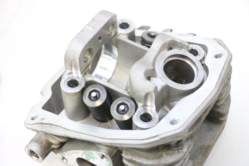 photo de CULATA PIAGGIO LIBERTY IGET S 125 (2016 - 2020) - Primer plano técnico