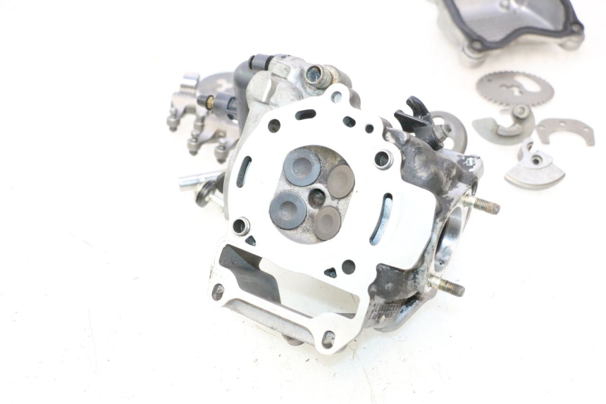 photo de CULATA PIAGGIO MP3 LT 300 (2010 - 2016) - Enfoque en la estructura