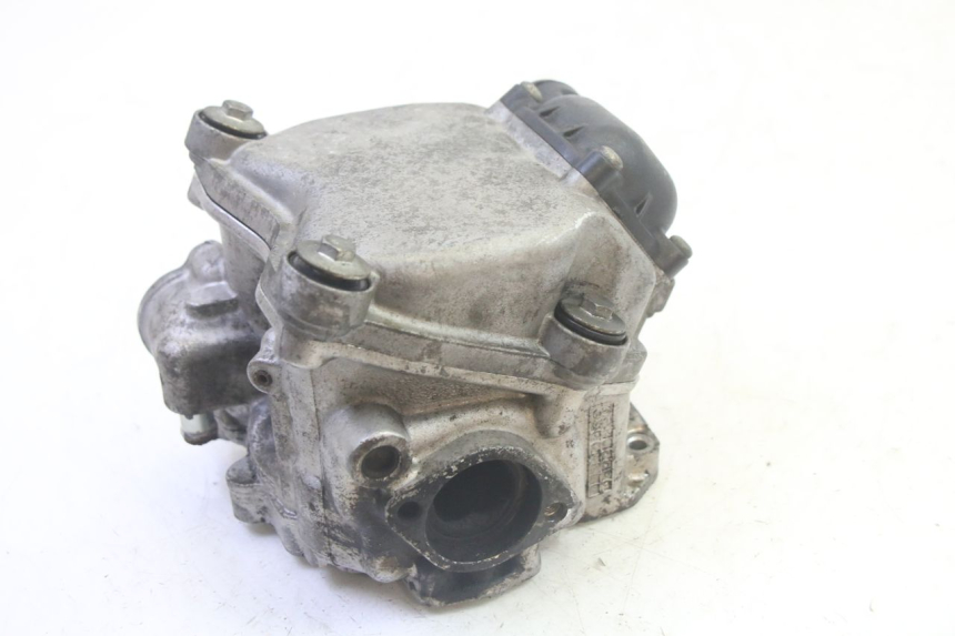 photo de CULATA PIAGGIO MP3 RL 250 (2006 - 2010) - Detalles de los puntos de fijación