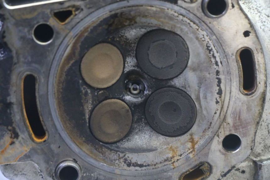 photo de CULATA PIAGGIO MP3 RL 250 (2006 - 2010) - Marcados y referencias originales