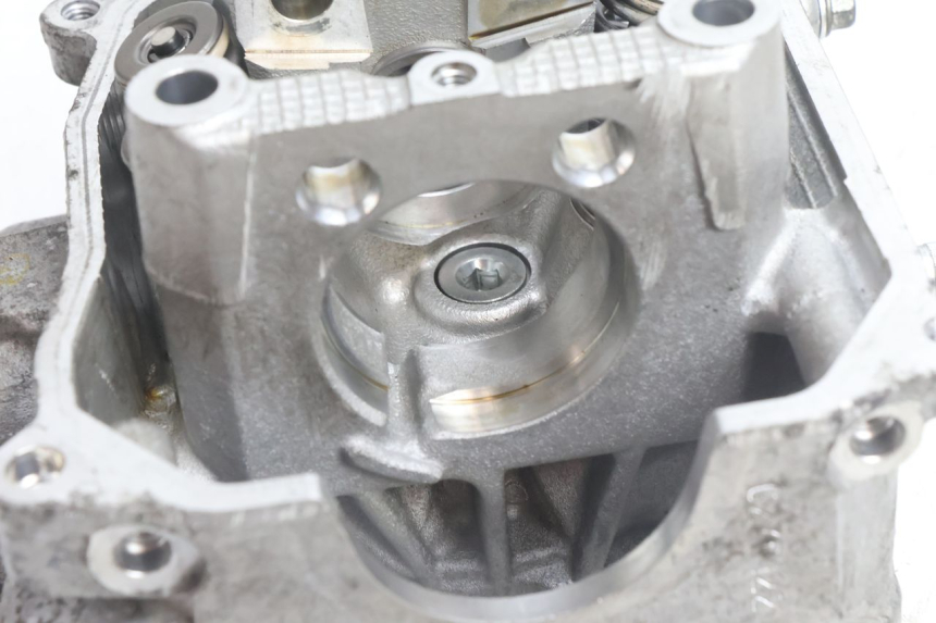 photo de CULATA YAMAHA N-MAX NMAX 125 (2021 - 2024) - Inspección visual detallada