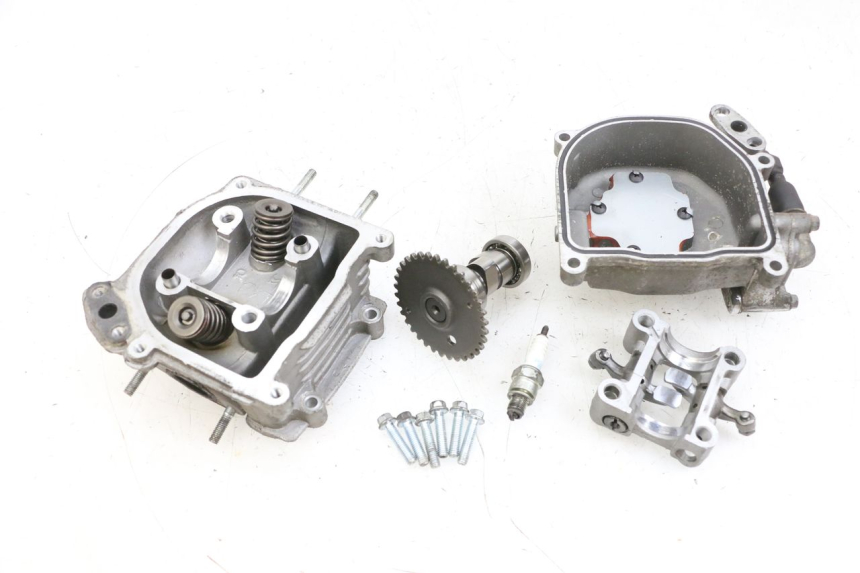 photo de CULATA JM MOTORS OLDIES 4T 50 (2010 - 2020) - Zoom sobre los componentes