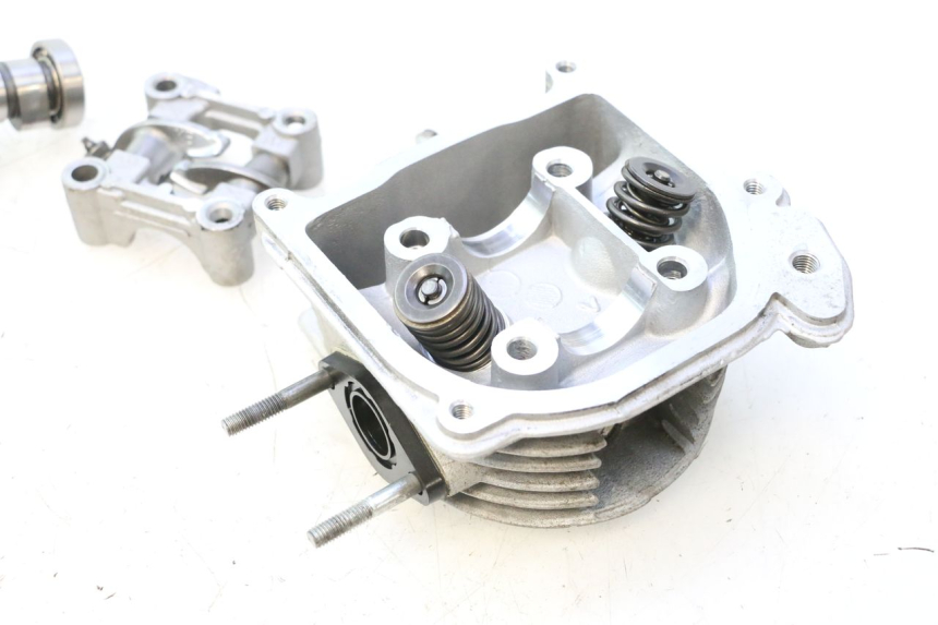 photo de CULATA JM MOTORS OLDIES 4T 50 (2020 - 2026) - Enfoque en la estructura