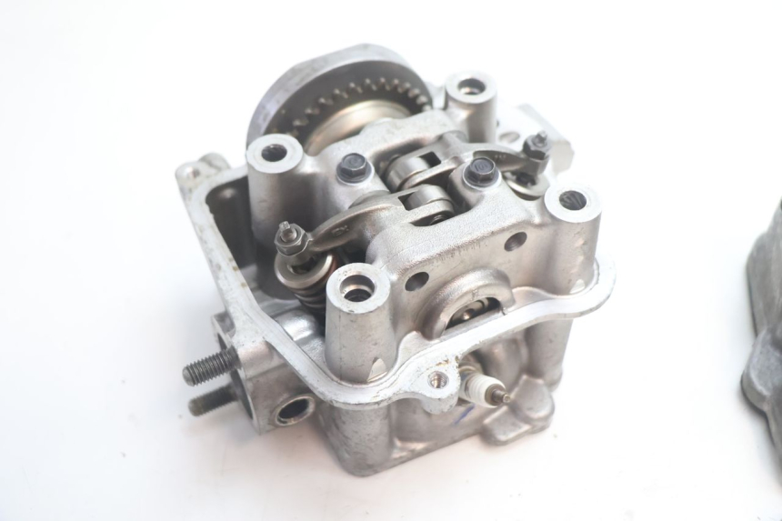 photo de CULATA HONDA PCX (JF28) 125 (2009 - 2011) - Otra perspectiva