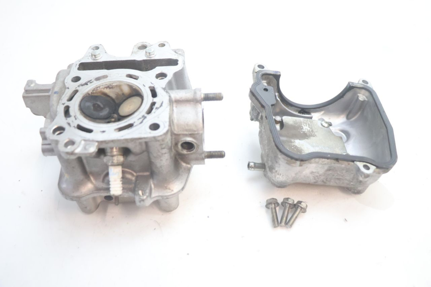 photo de CULATA HONDA PCX (JF28) 125 (2009 - 2011) - Vista general del producto