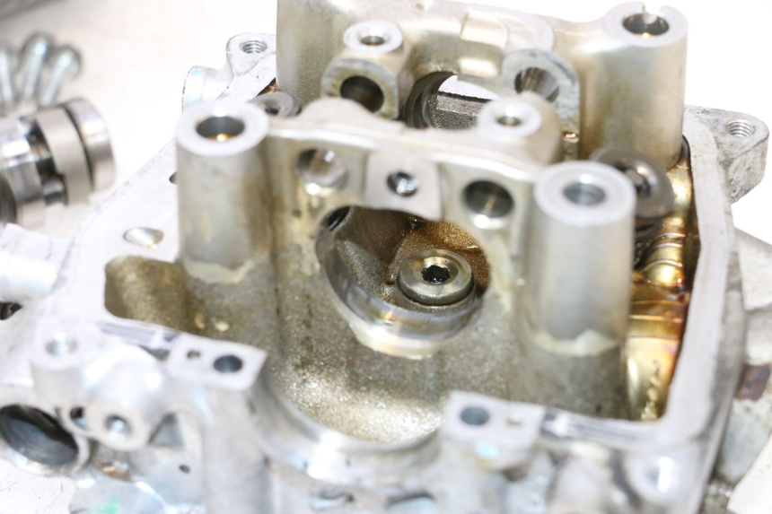 photo de CULATA HONDA PCX (JF57/JF64) 125 (2014 - 2018) - Enfoque en la estructura