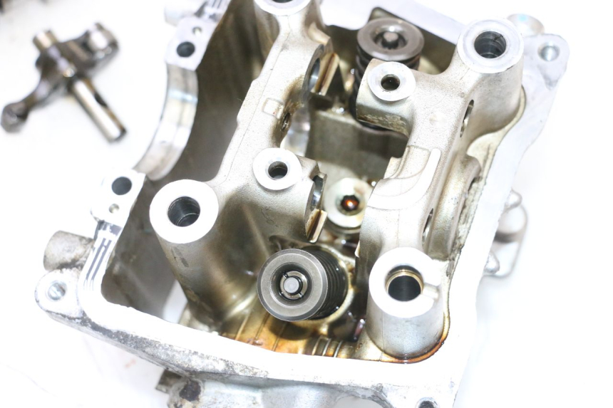 photo de CULATA HONDA PCX (JF57/JF64) 125 (2014 - 2018) - Perfil de la pieza de repuesto