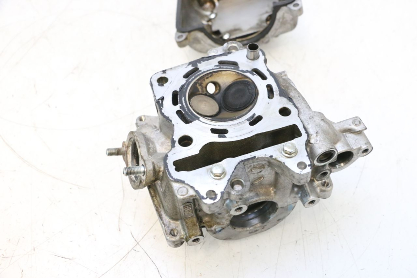 photo de CULATA HONDA PCX (JF57/JF64) 125 (2014 - 2018) - Recambio usado revisado