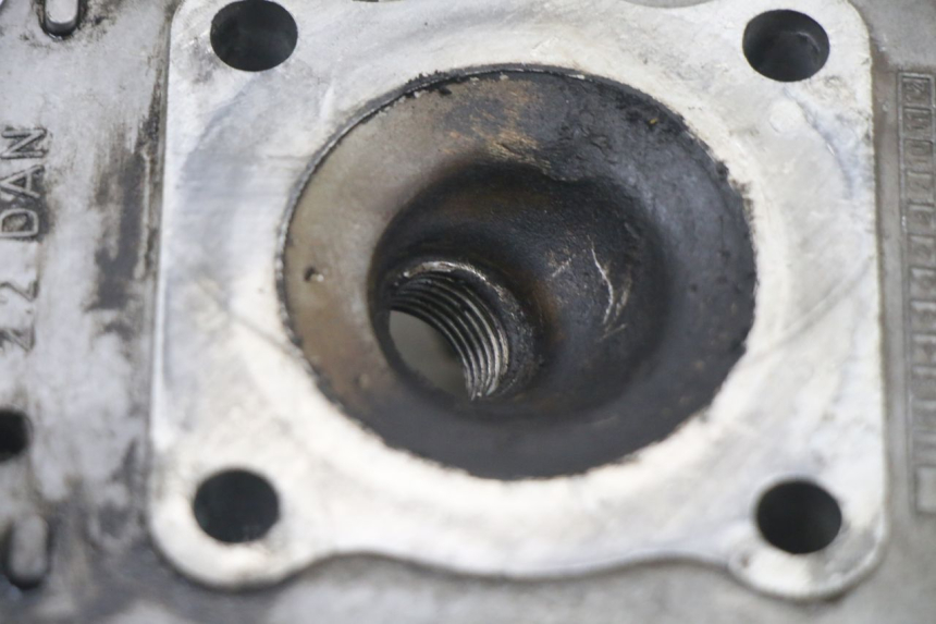 photo de CULATA PEUGEOT TKR TREKKER FURIOUS 50 (2005 - 2014) - Detalles de los puntos de fijación