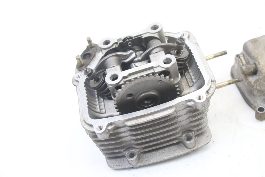 photo de CULATA PEUGEOT VIVACITY 125 (2010 - 2017) - Zoom sobre los componentes