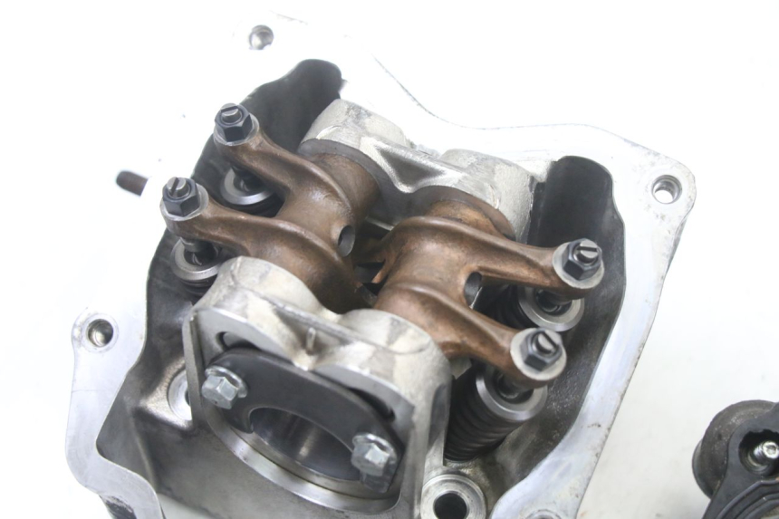 photo de CULATA PIAGGIO X8 125 (2004 - 2007) - Detalles de los puntos de fijación