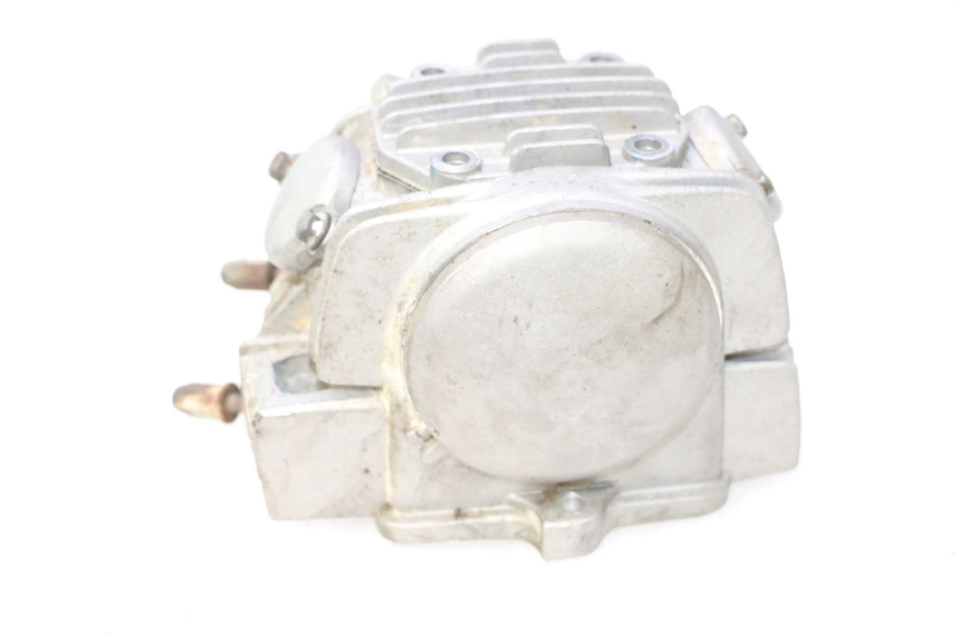 photo de CULATA APOLLO RFZ 125 - Detalles de los puntos de fijación