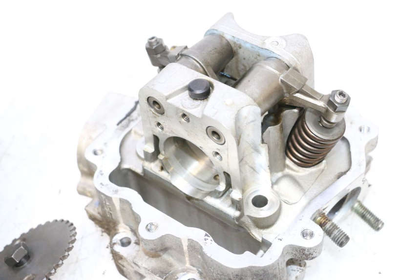 photo de CULATA PEUGEOT SATELIS COMPRESSOR K15 125 (2006 - 2009) - Zoom estado de uso