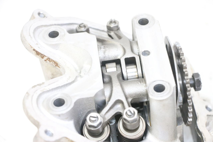 photo de CULATA PEUGEOT SATELIS 125 (2013 - 2018) - Inspección visual detallada